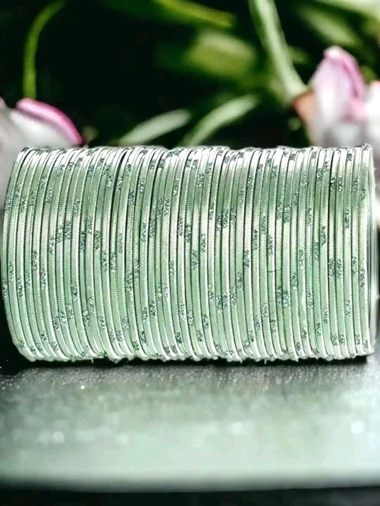 SILVER BANGLE SET 🤍