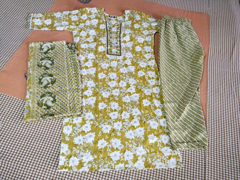 🫶Floral Kurta Set🫶