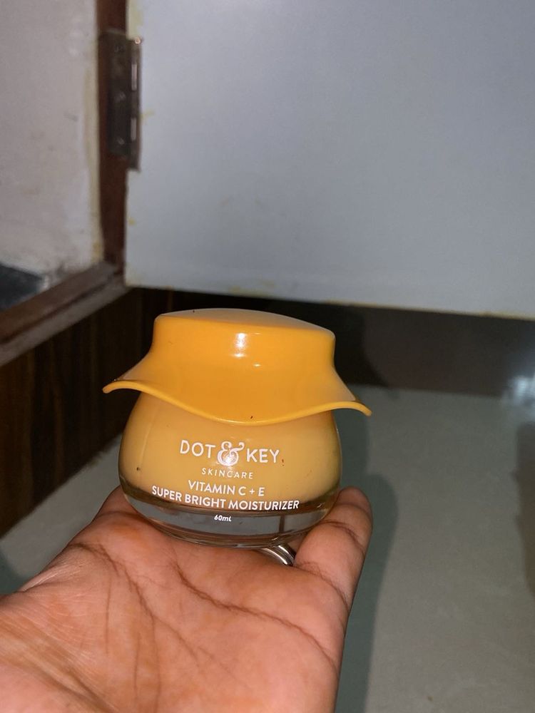 Dot &amp; Key Moisturizer