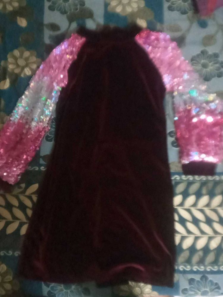 Sequin Sleeve Velvet Party Dress