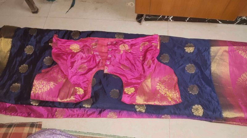 Elegant Saree with Blouse