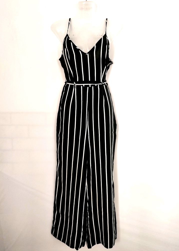 Forever 21 Black Jumpsuit ( Women)