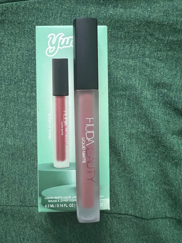 Huda Beauty Liquid Matte Lipstick “Queen Of Sheba”