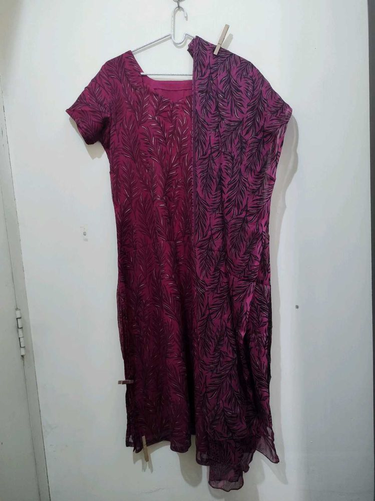 Dark Pink Fern Print Kurta Pajama Dupatta Black