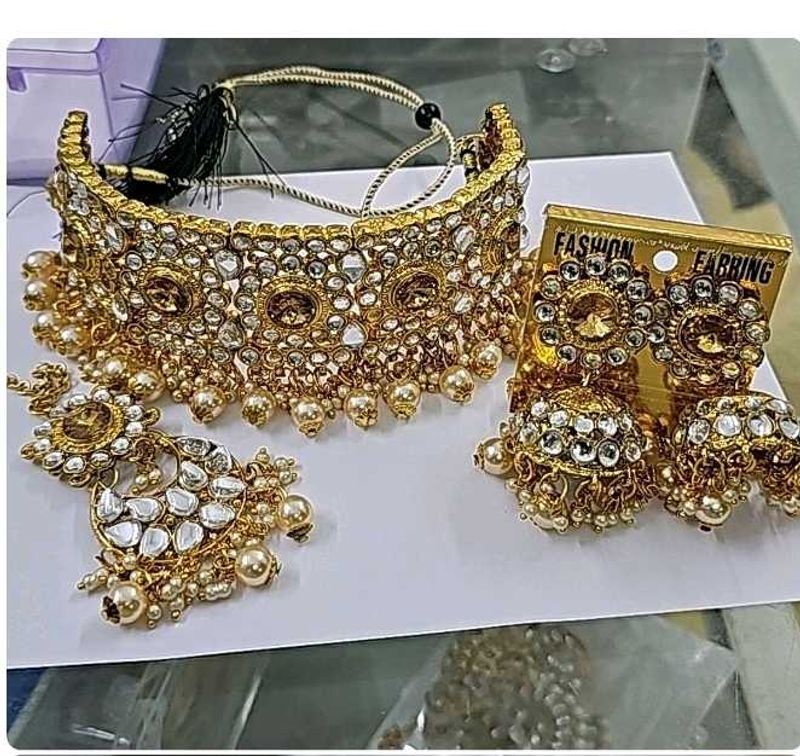 Necklace Earrings And Mangtika