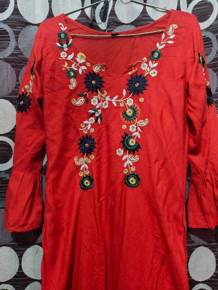 unused Red Embroidered Kurta