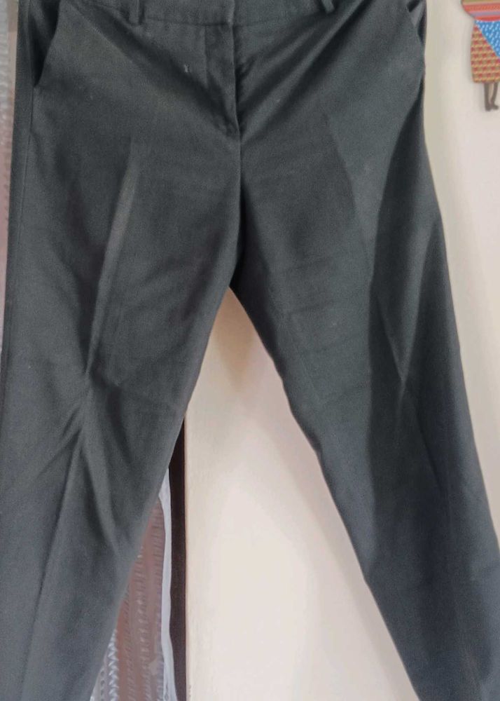Gray Women's Pants- Excellent Fit