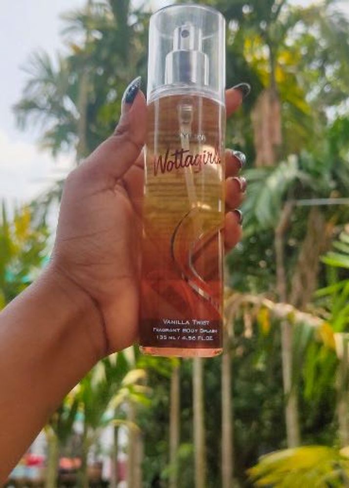 Wottagirl Vanilla Twist Body Spray