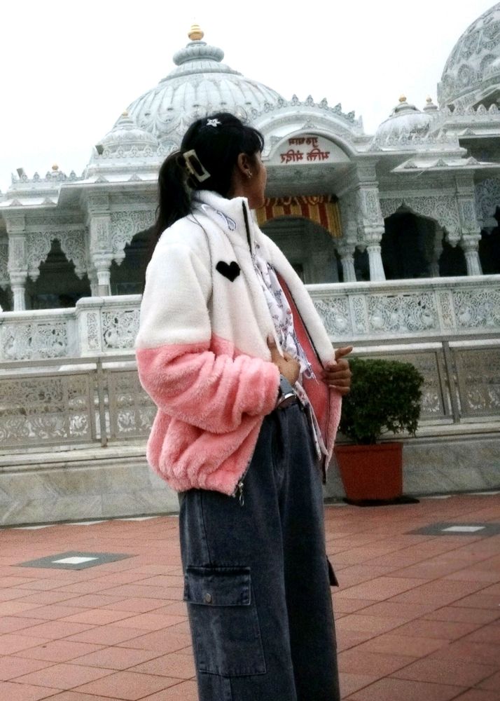 Pretty Glamorous Women Jaket 🌷