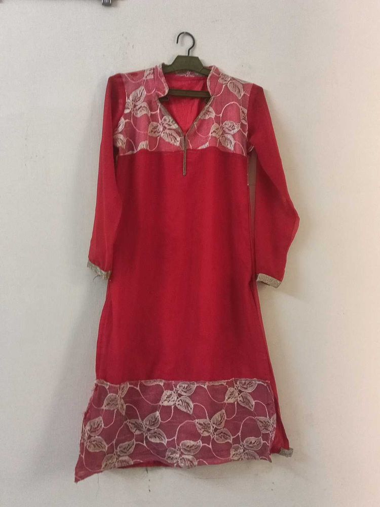 Red Kurti