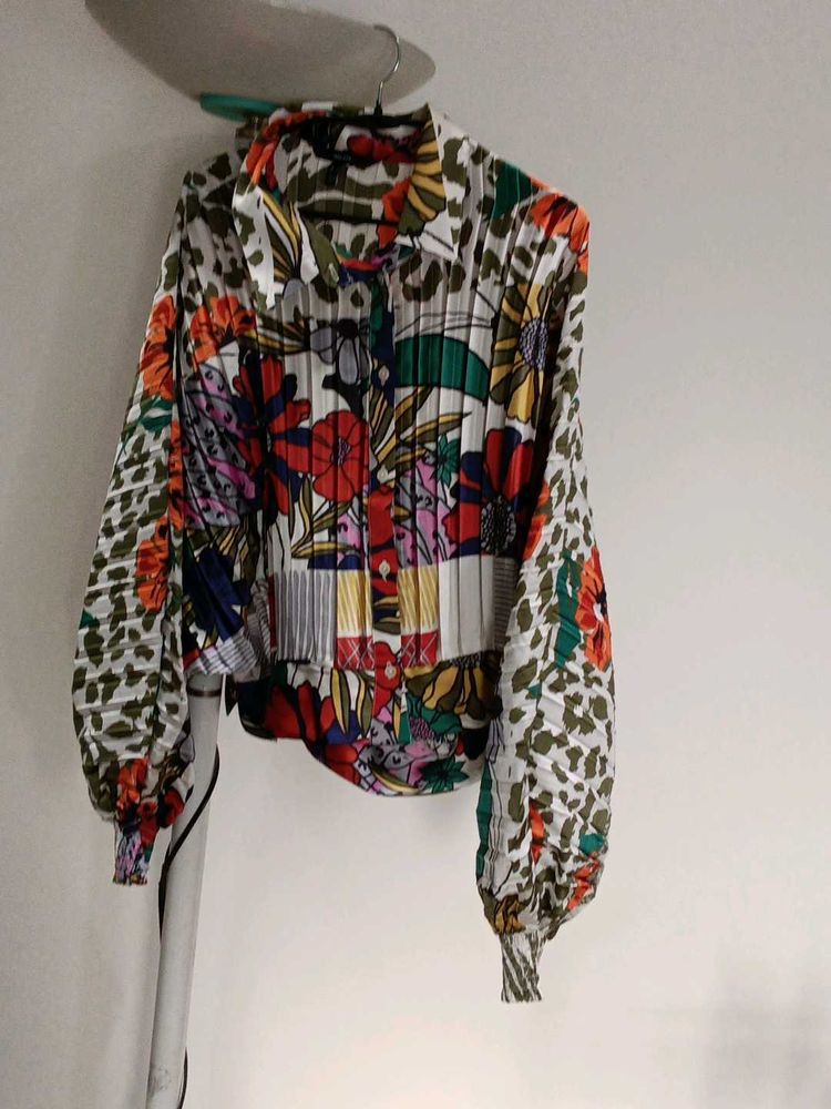 vibrant lose Multi colour crop top shirt