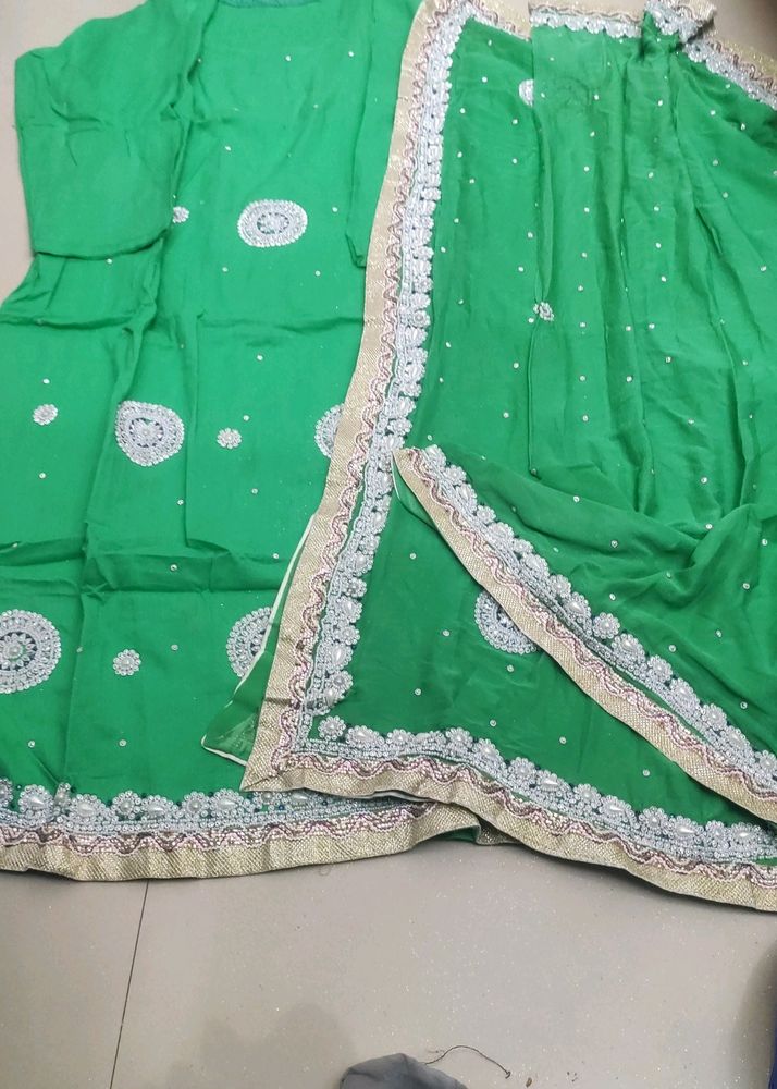 Beautiful Rajasthani Suit Set