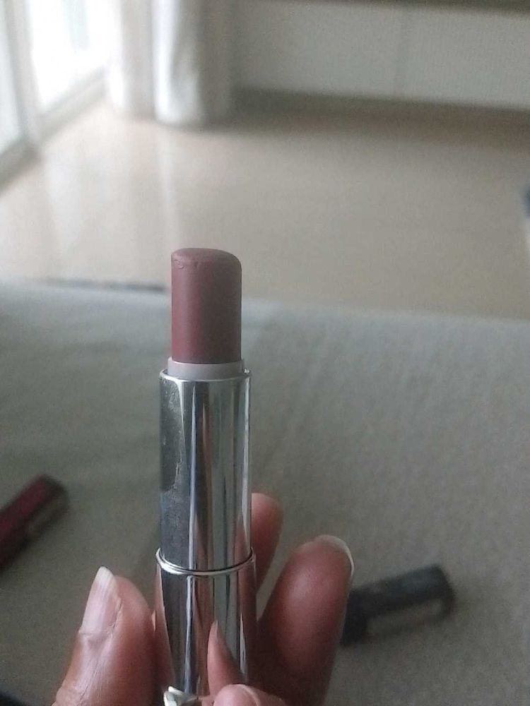 Lipstick  Shade mauve It