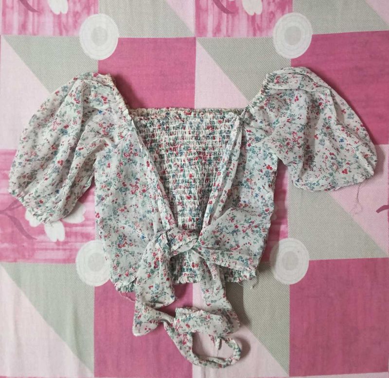 Floral Puff Sleeve Crop Top