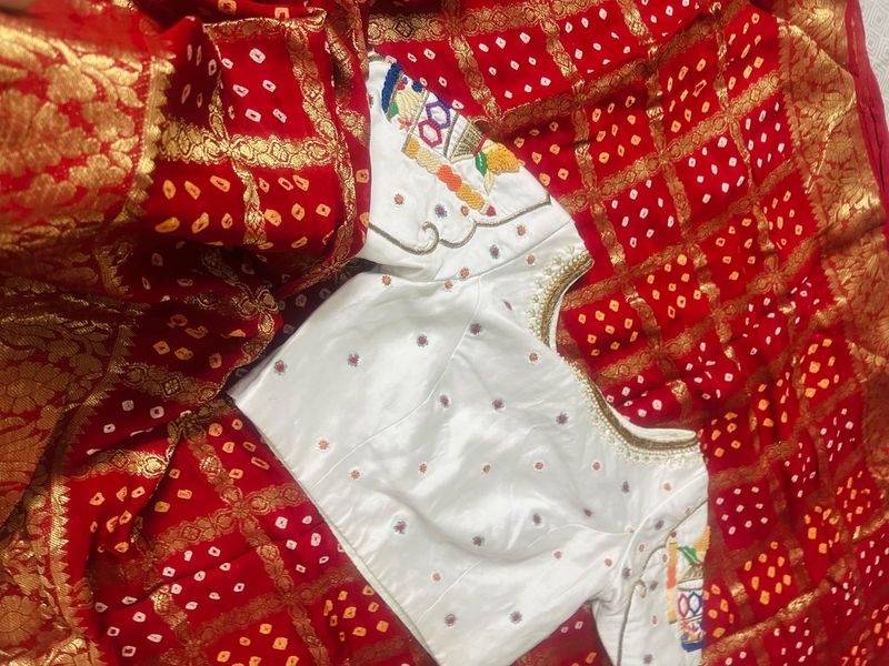Bandhej Saree With White Zardosi Blouse