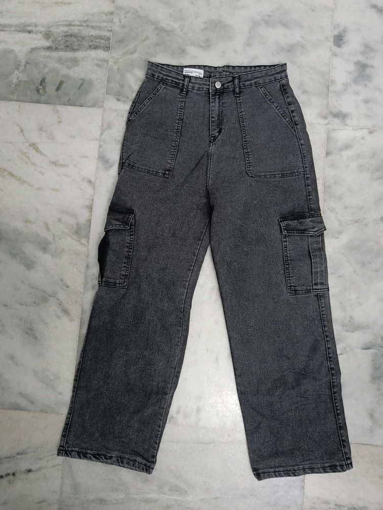 Women&#39;s Cargo Jeans Grey
