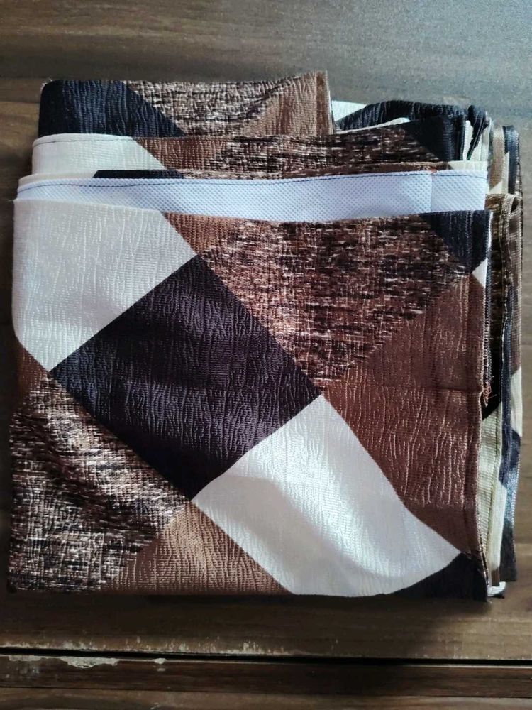 Geometric curtain