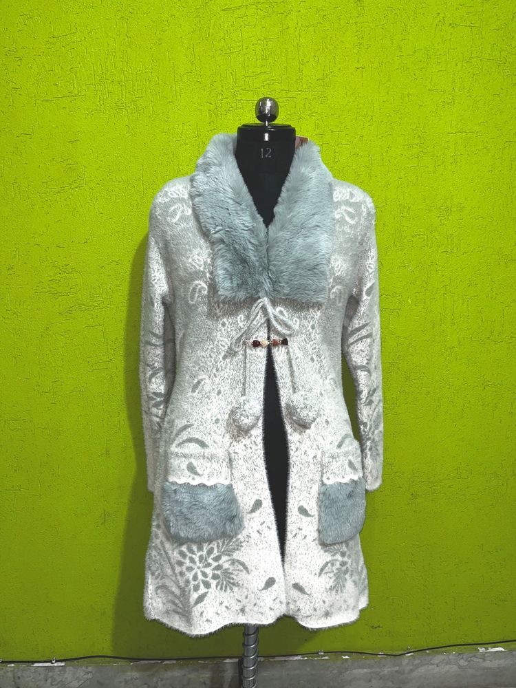 Elegant Floral Knit Coat