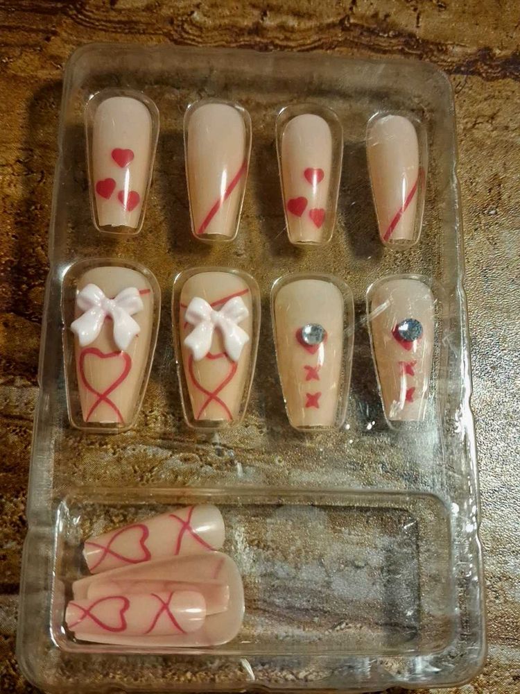 Press-On Nails with Designs