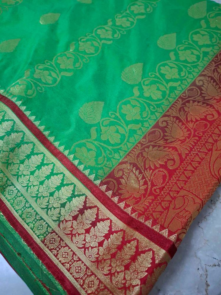 Woven Banarsi Jacquard Green Saree