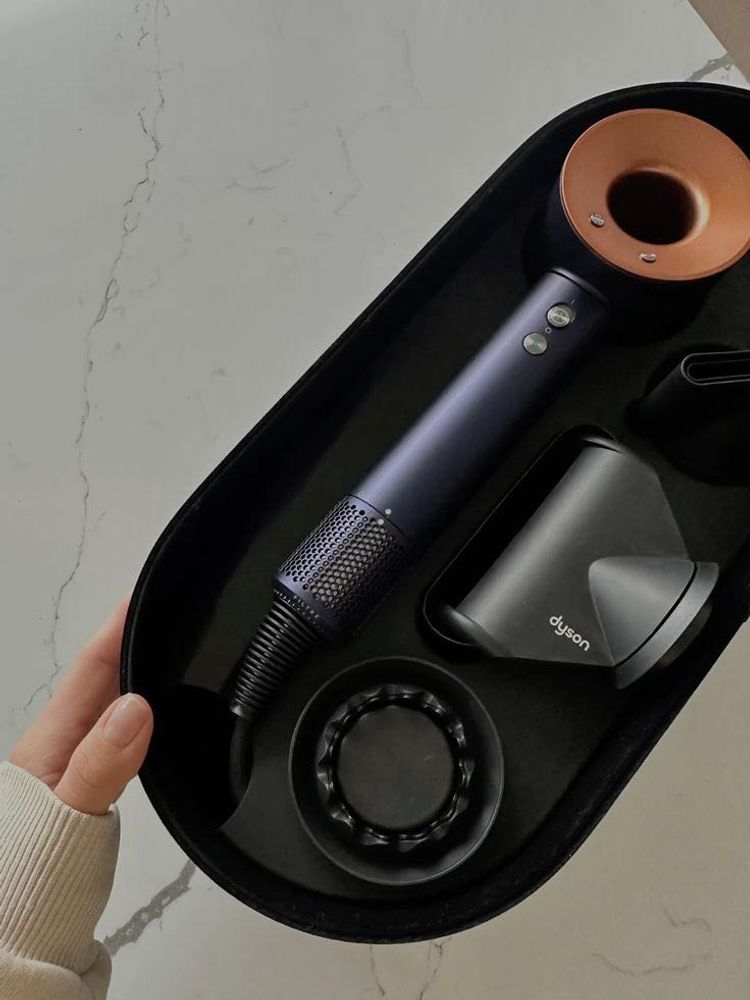 DYSON SUPERSONIC HAIRDRYER