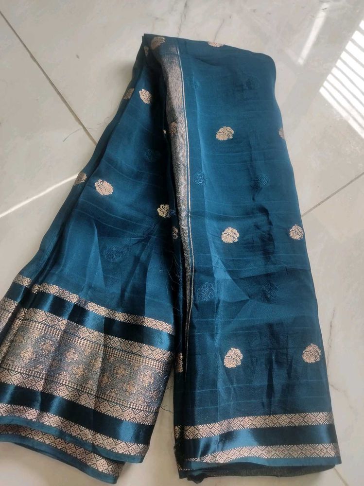 Weaving mistake Saree