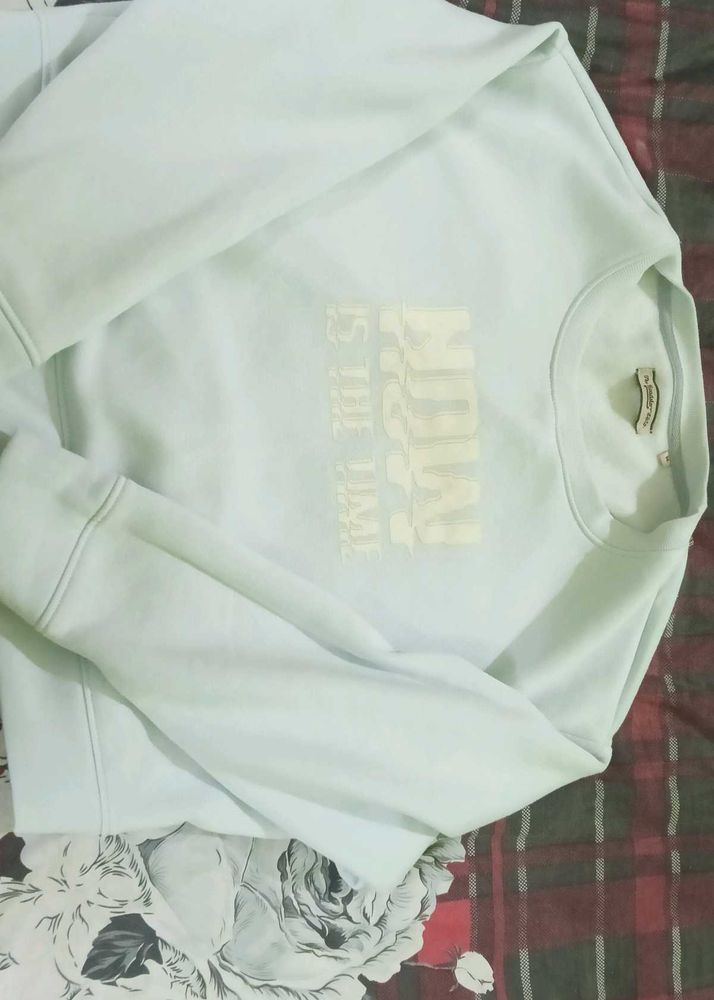 Light Blue Sweatshirt Roadster