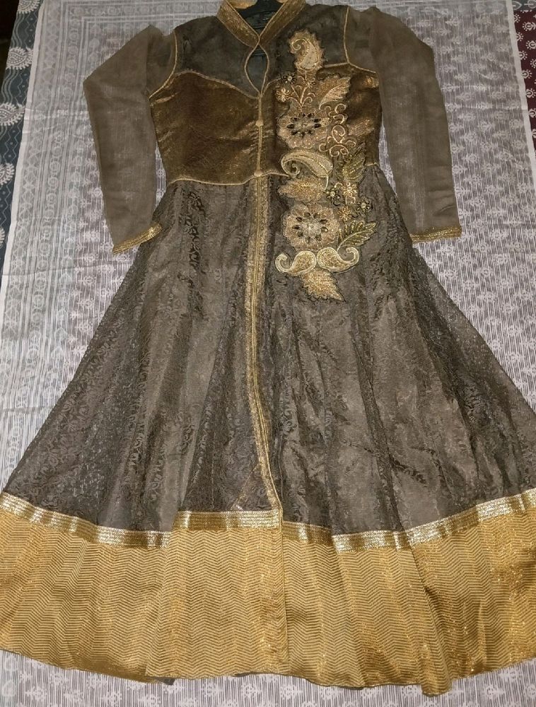 A 🍁beautiful 🌹Anarkali Kurti set