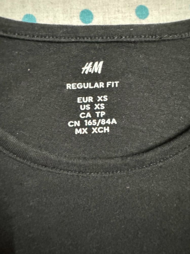 H&amp;m Regular Fit black Tee