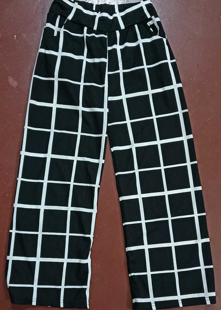 Checkered Wide Leg Pants