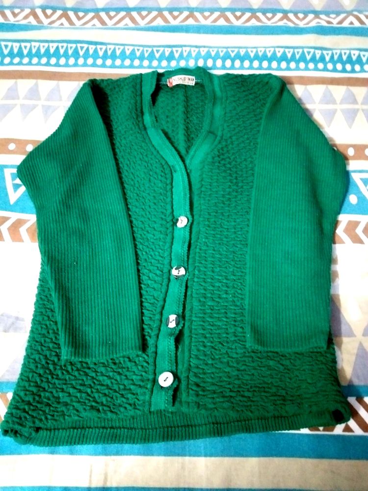 Green Sweater (V Neck)