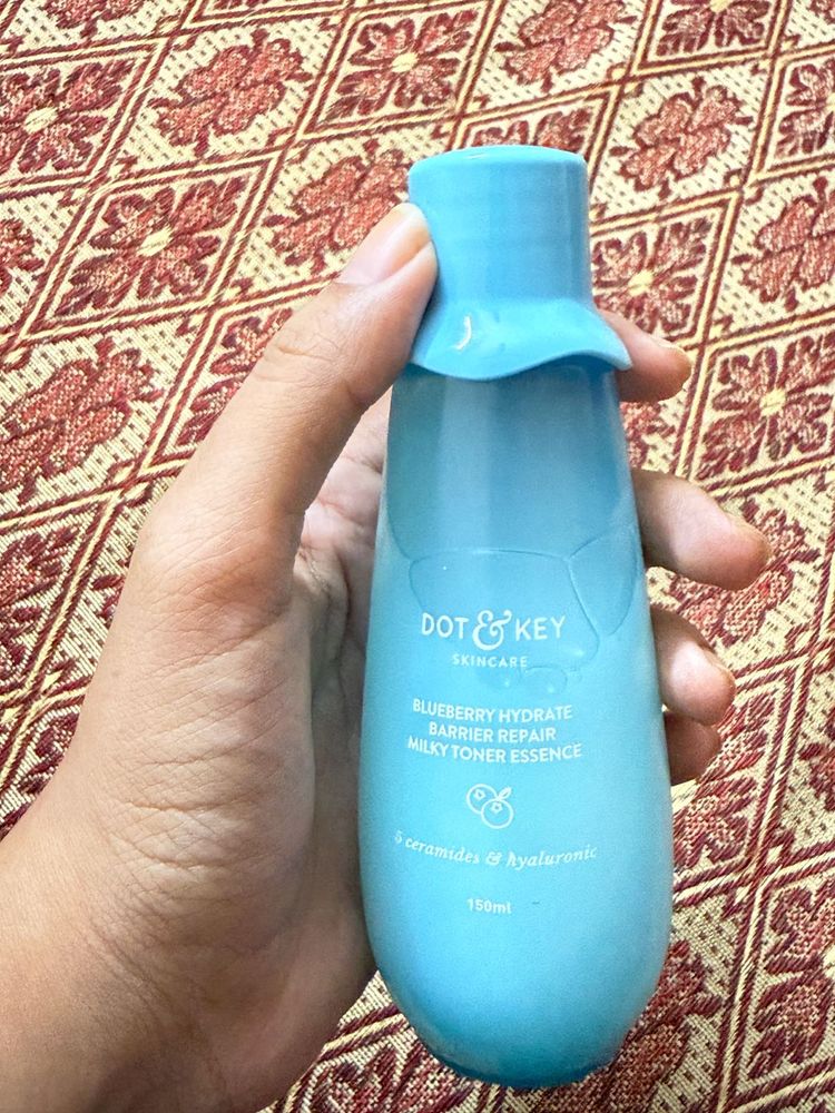 Dot &amp; Key Milky Toner Essence