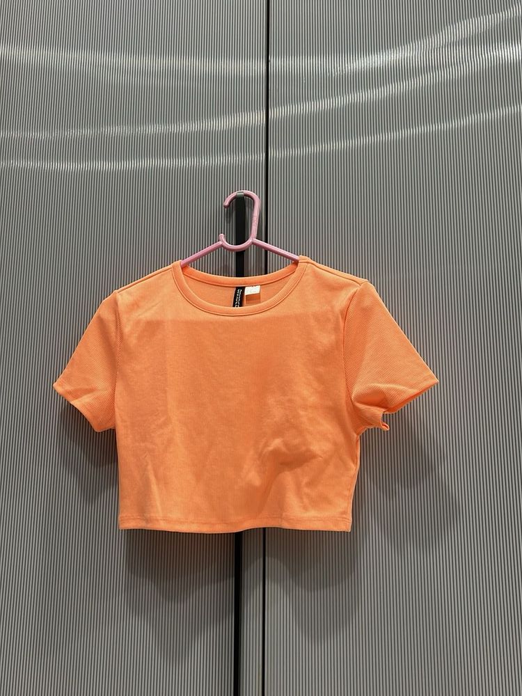H&amp;M Crop Top New 🆕 But Without Tag 🏷️