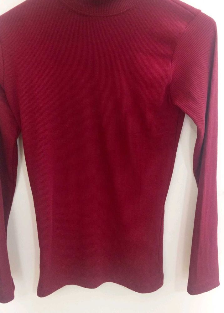 Maroon Ribbed High-Neck Stretch Top