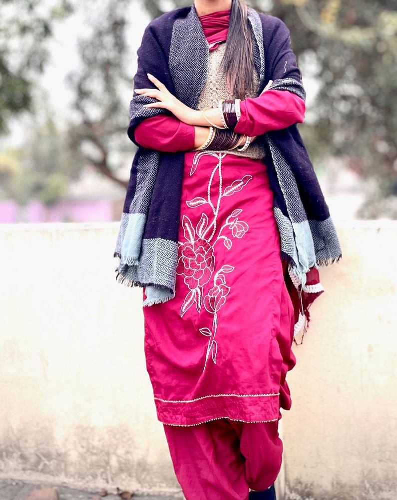 Elegant Pink Embroidered Salwar Suit