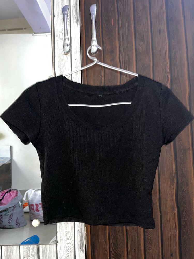 Black Cropped T-Shirt