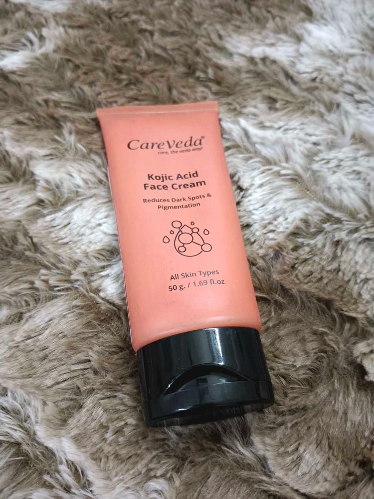 Careveda Kojic Acid Face Cream