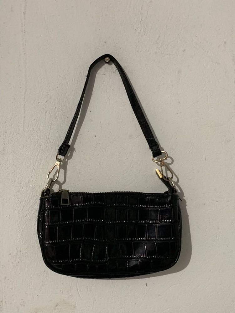 black handbag