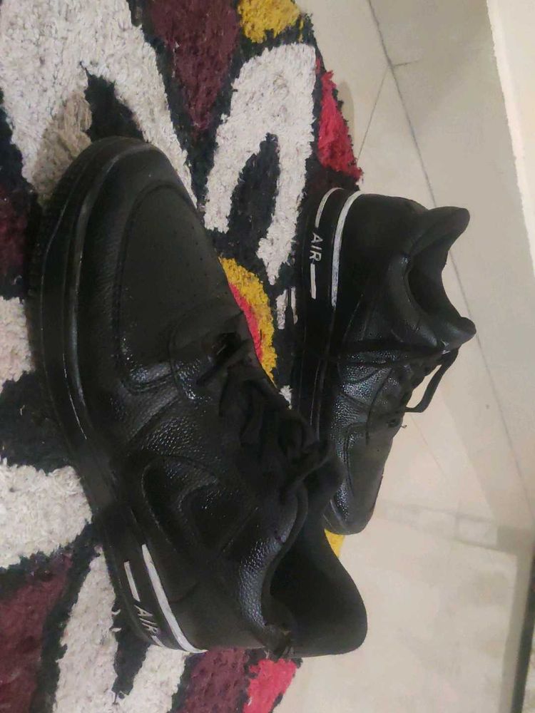Black AF1 Copy Sneakers Can Be Worn To School