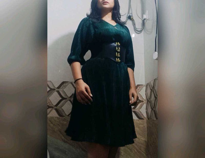 Dark green dress🌑