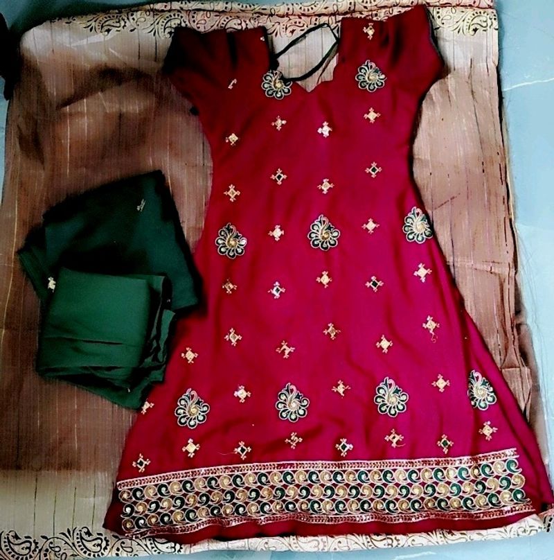 Meroon Colour Kurti