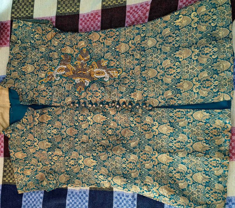 Elegant Ethnic Kurta Set