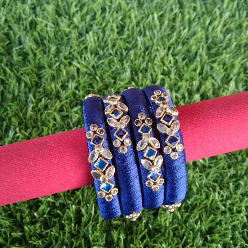 A Set Of 4 Royal blue Silk Thread kundan Bangles