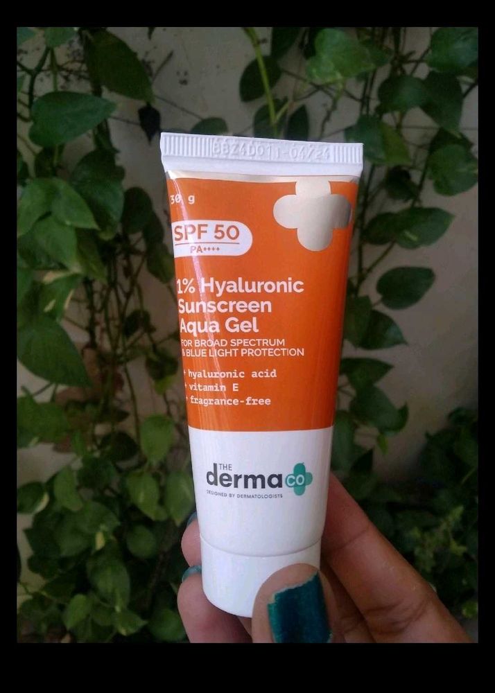 Derma Co SPF 50 Hyaluronic Sunscreen