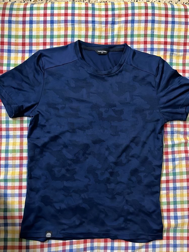 Blue t shirt perfect for gym