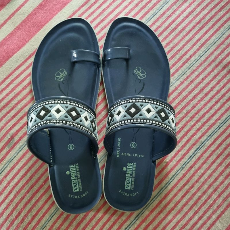 New Trendy Chappals Offer