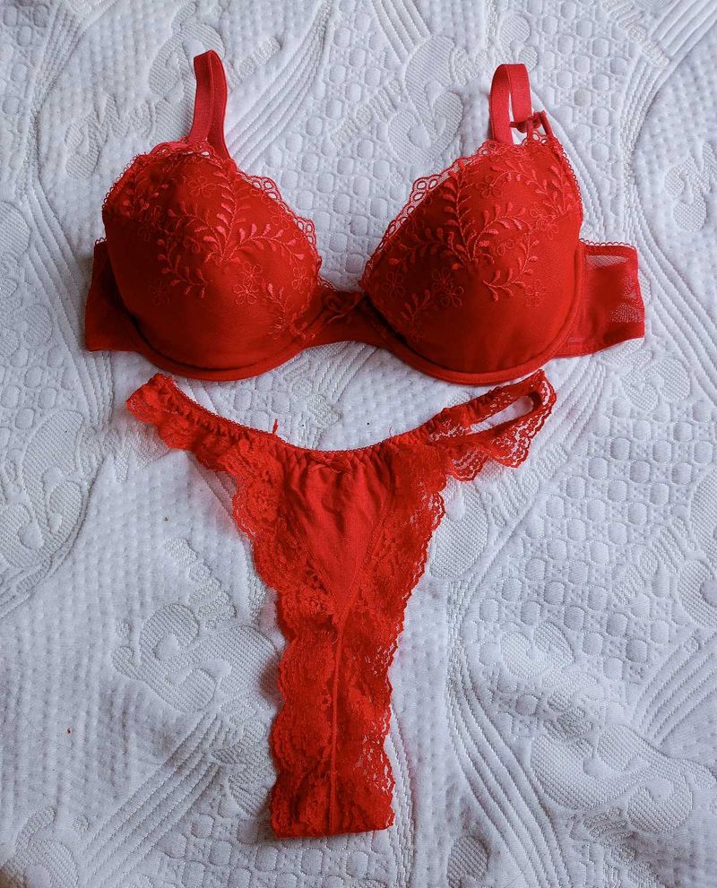 Red Lace Lingerie Set