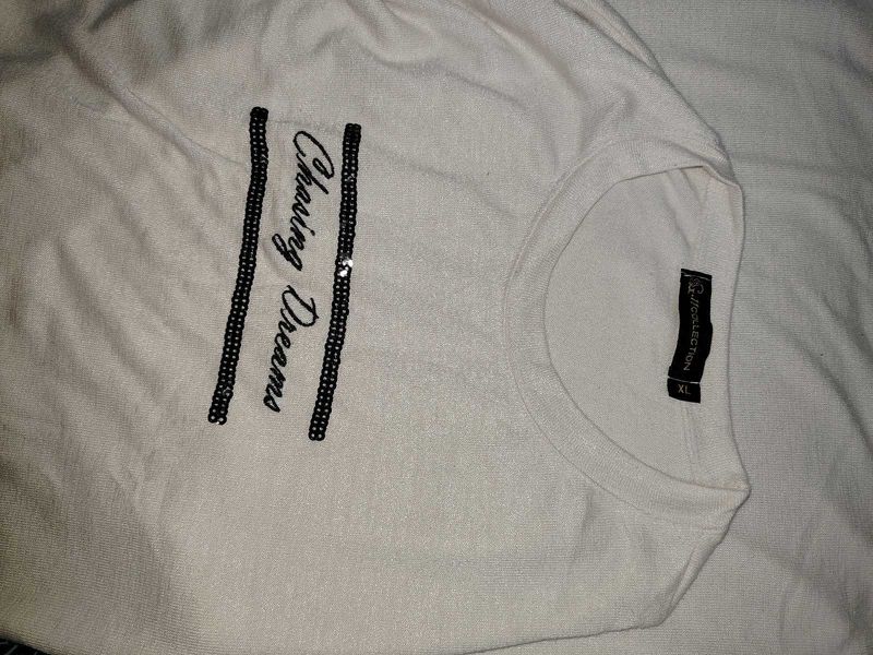 Chasing Dreams Graphic Tee - XL