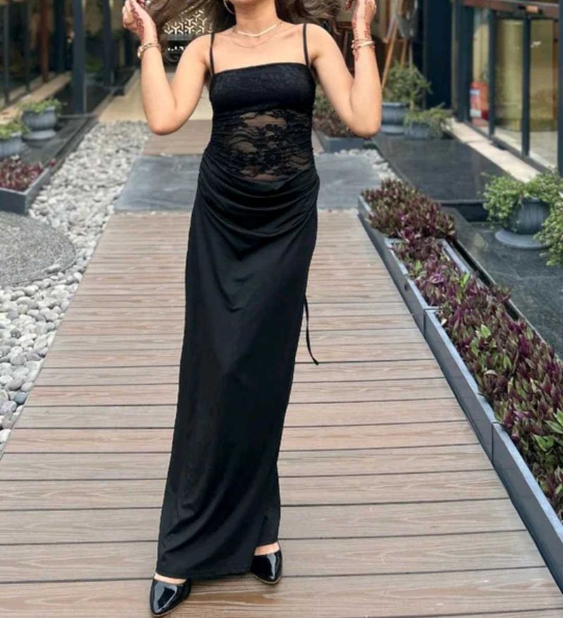 Elegant Black Lace Maxi Dress