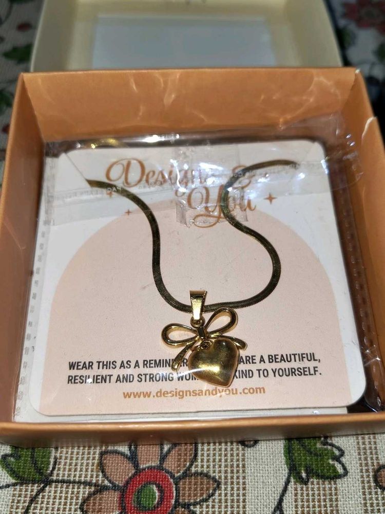 Design &amp; You Heart Necklace